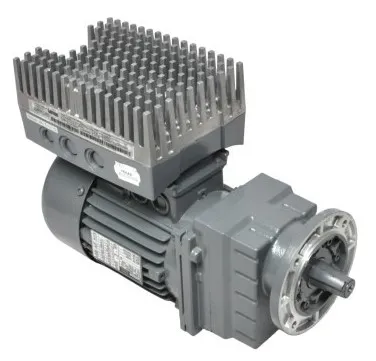 Lenze enhet E82MV371-2B001